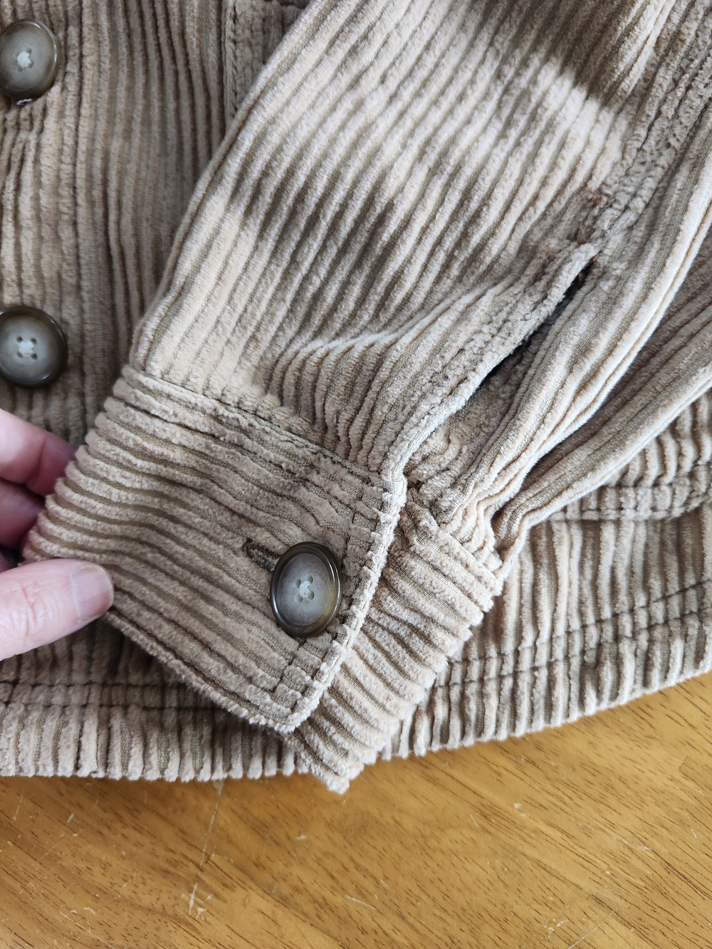 American Eagle Outfitters Tan Corduroy Jacket With Pockets - Picture 5 of 10